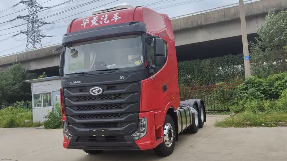 大装载量移动牵引车